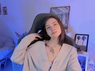 Real show AnnieHolt